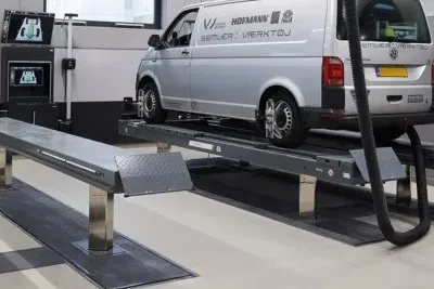 4 Sütunlu Zemine Gömülü Liftler görseli